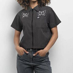Lurking Class Sketchy Tank Skullfly Black Crop Short Sleeve Woven Work Shirt M